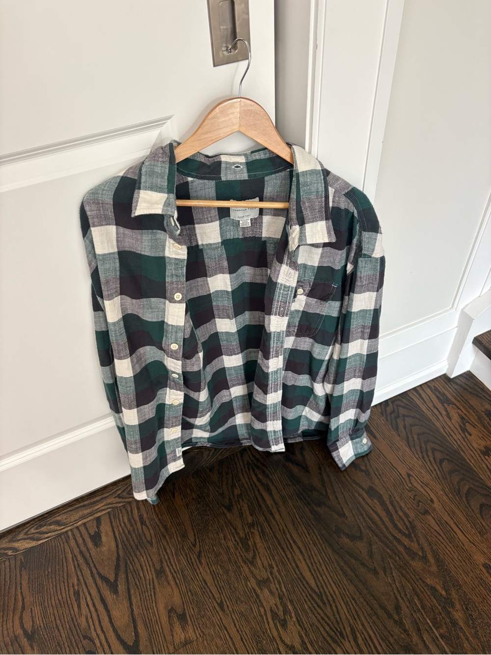 American Eagle Outfitters Flannel Green, Black & Cream Plaid Button-Up Shirt